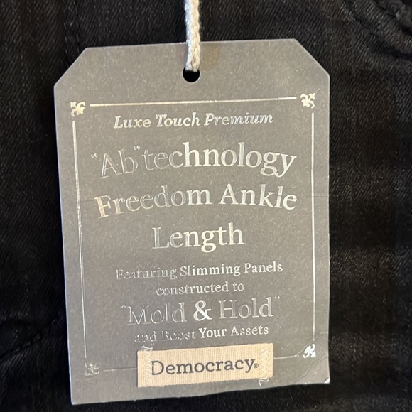 Democracy Black Wash Distressed Luxe Touch Premium Freedom Ankle Length Jean - Picture 8 of 11